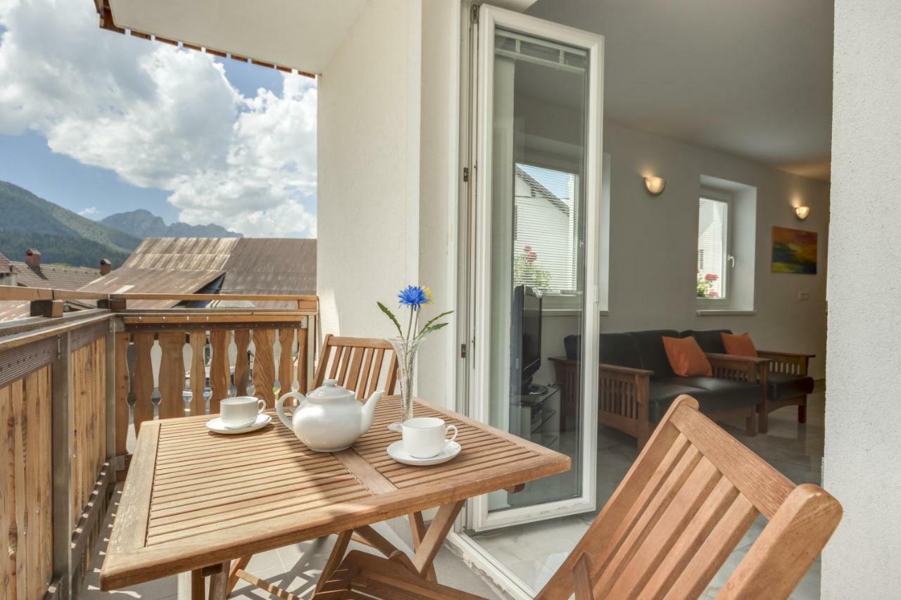 Apartments Julian Experience Rateče Exteriör bild